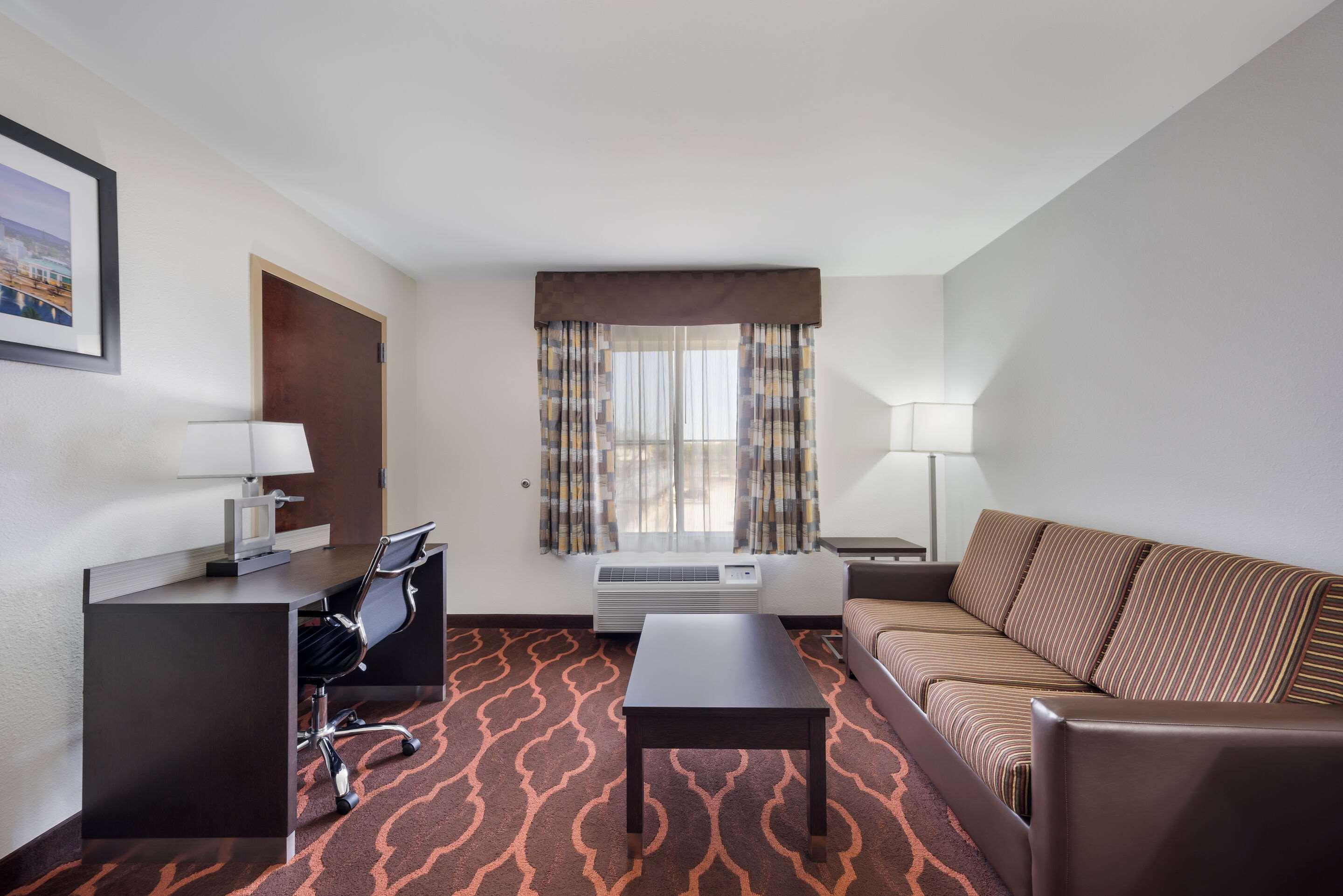Quality & Research Park Area Hotel Huntsville