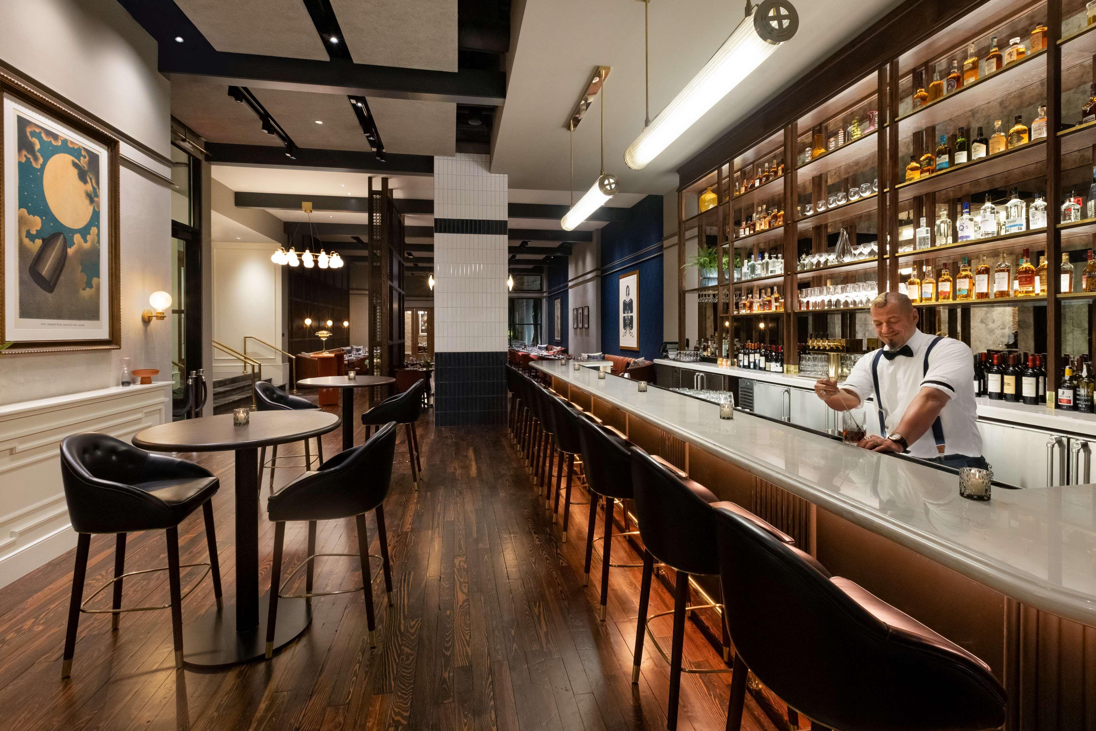 106 Jefferson Huntsville, Curio Collection By Hilton 4*
