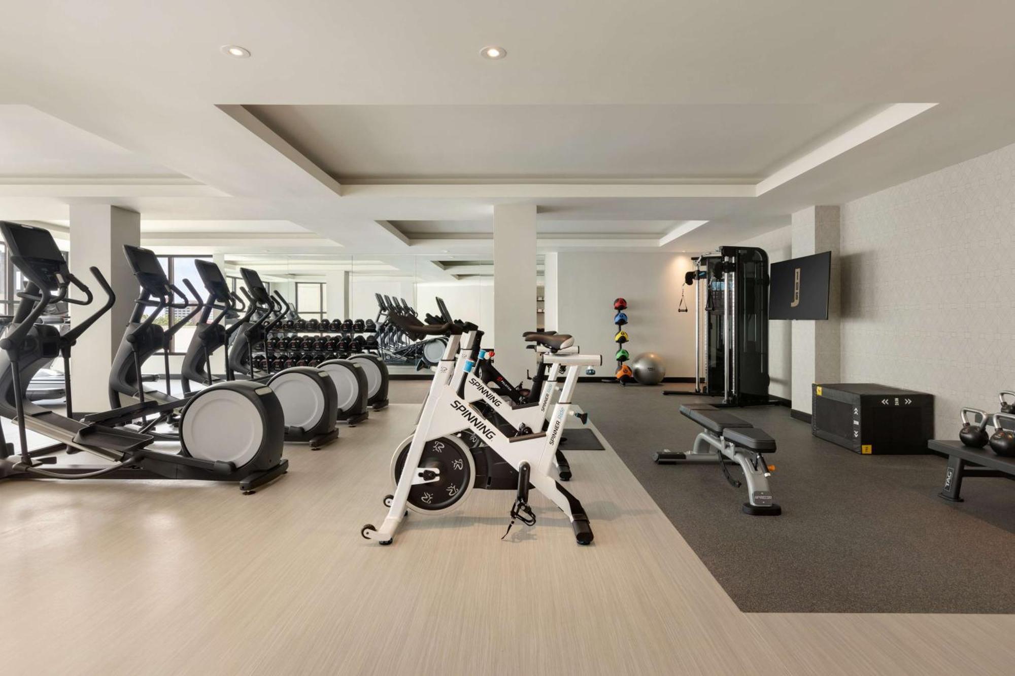 106 Jefferson Huntsville, Curio Collection By Hilton 4* Huntsville