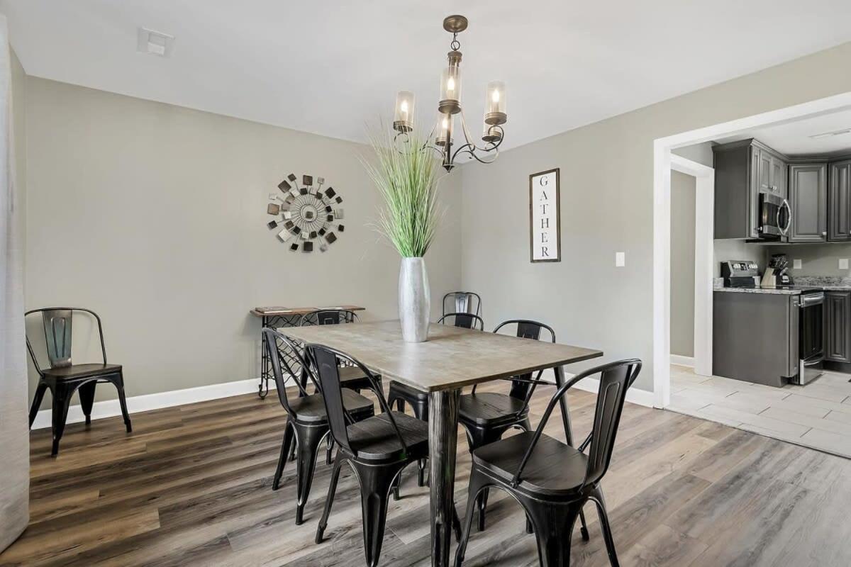 2 Units, Near Dwtn - American Oasis