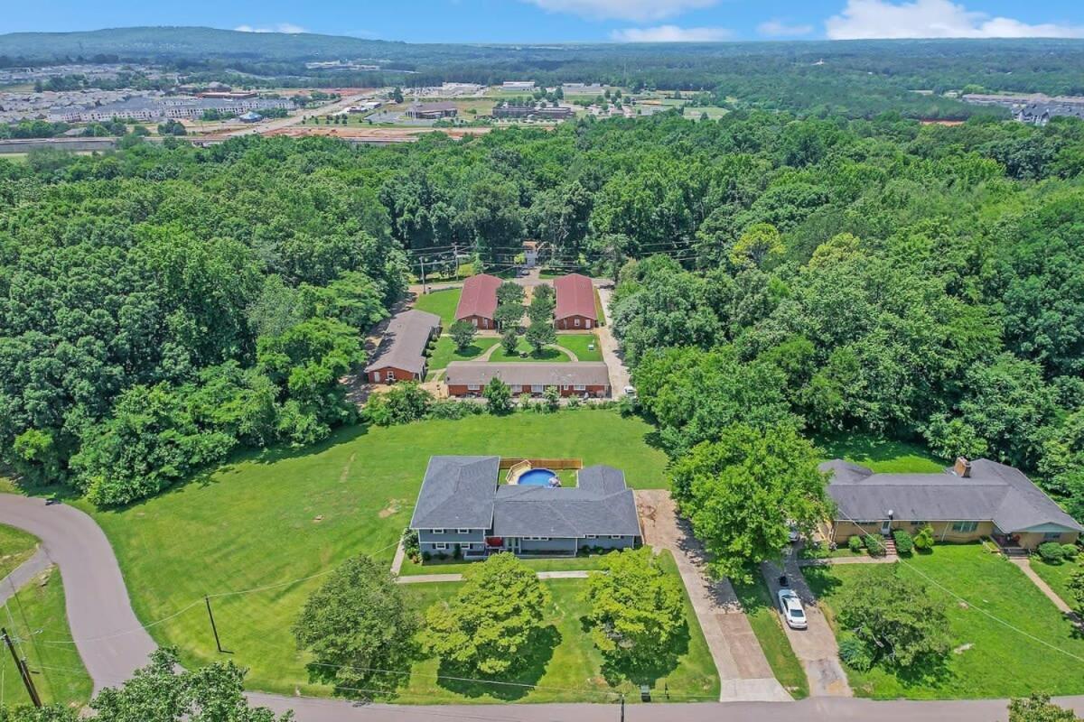 2 Units, Near Dwtn - American Oasis Huntsville
