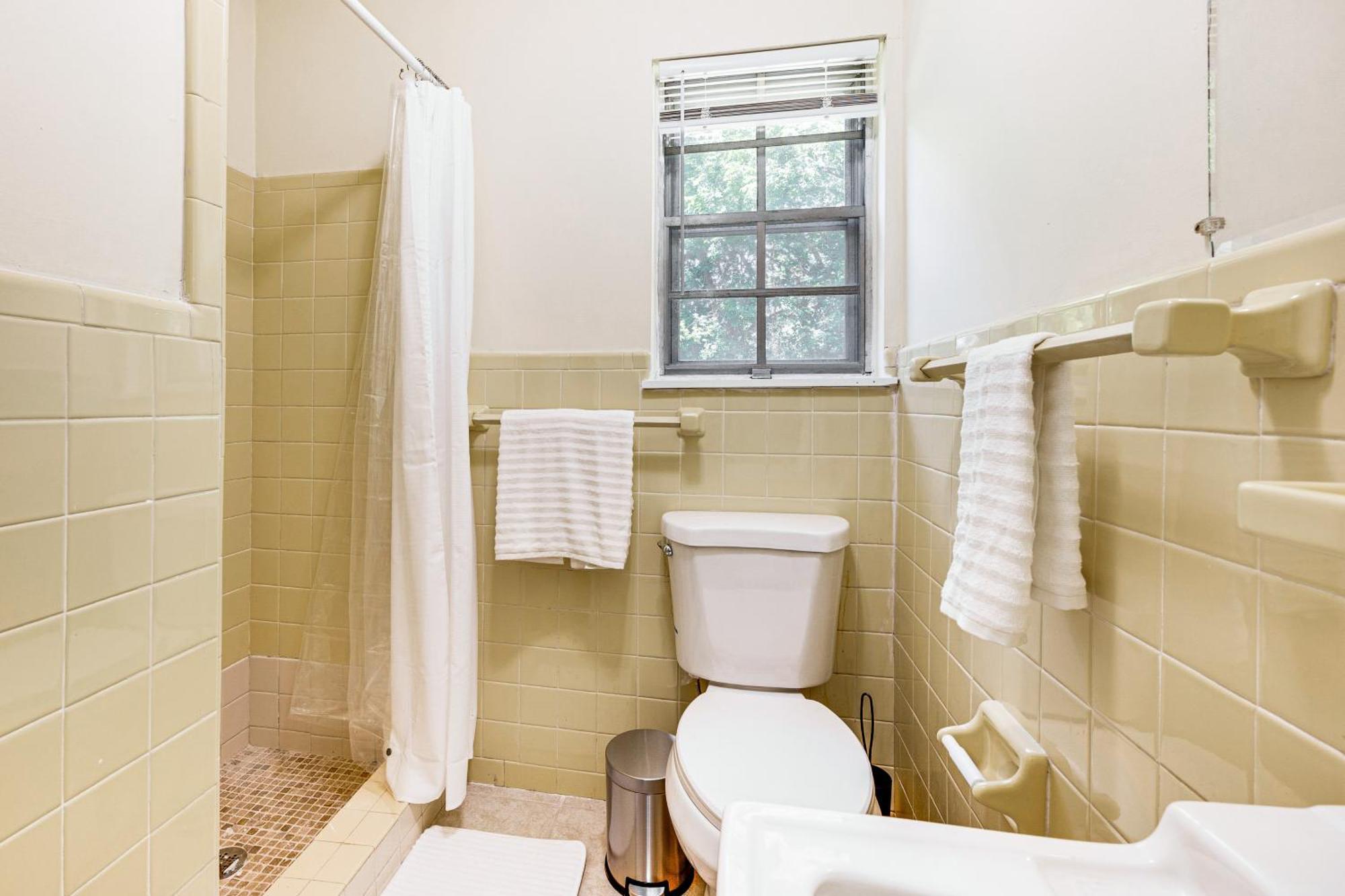 Family-friendly With Spacious Yard Holiday home Huntsville