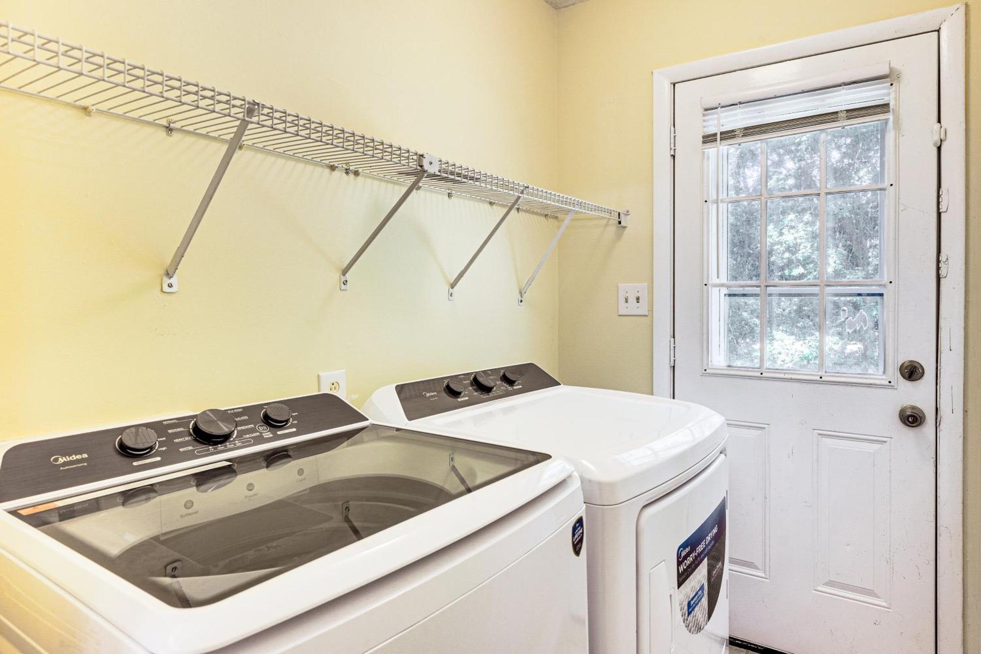 Family-friendly With Spacious Yard