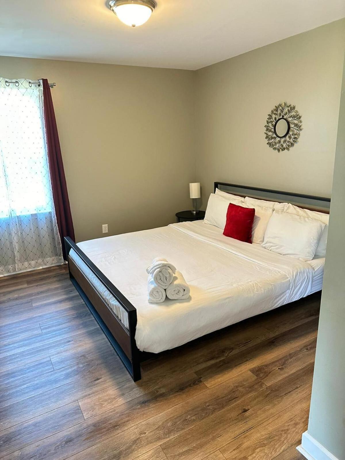 2 Units, Near Dwtn - American Oasis Holiday home