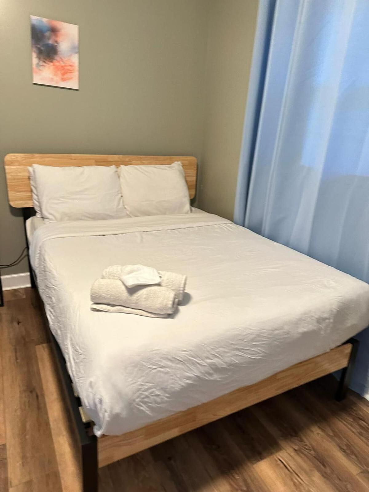 2 Units, Near Dwtn - American Oasis Holiday home *