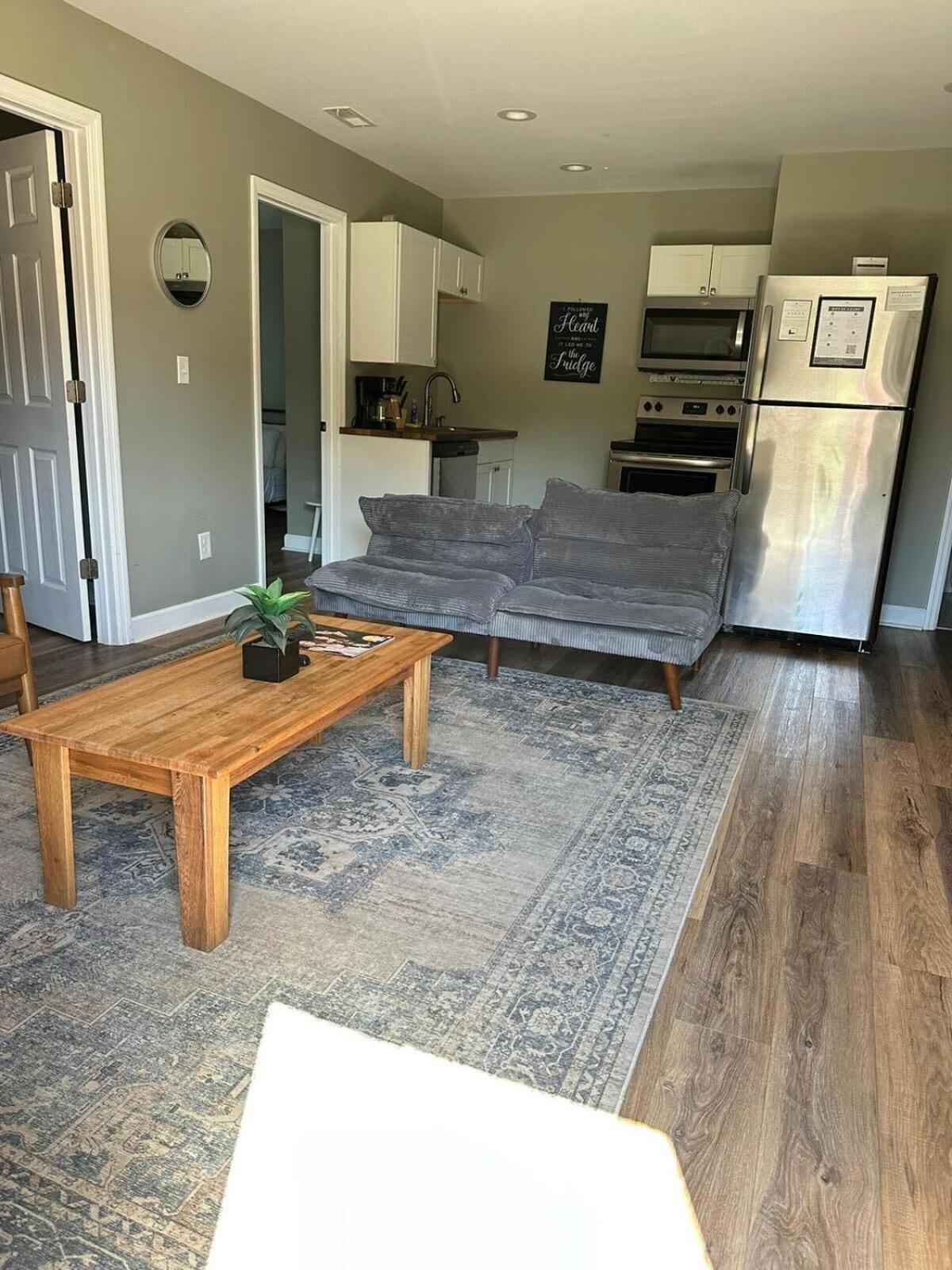 2 Units, Near Dwtn - American Oasis Holiday home *