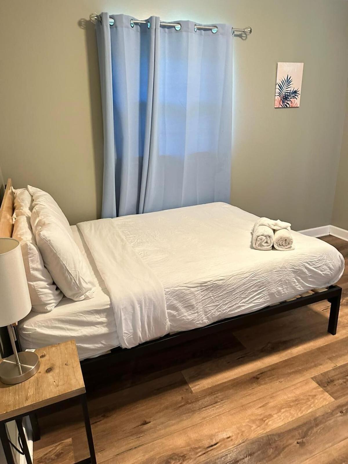 2 Units, Near Dwtn - American Oasis Holiday home *