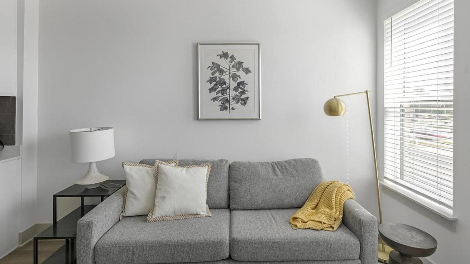 Landing At The Gallery - 2 Bedrooms In