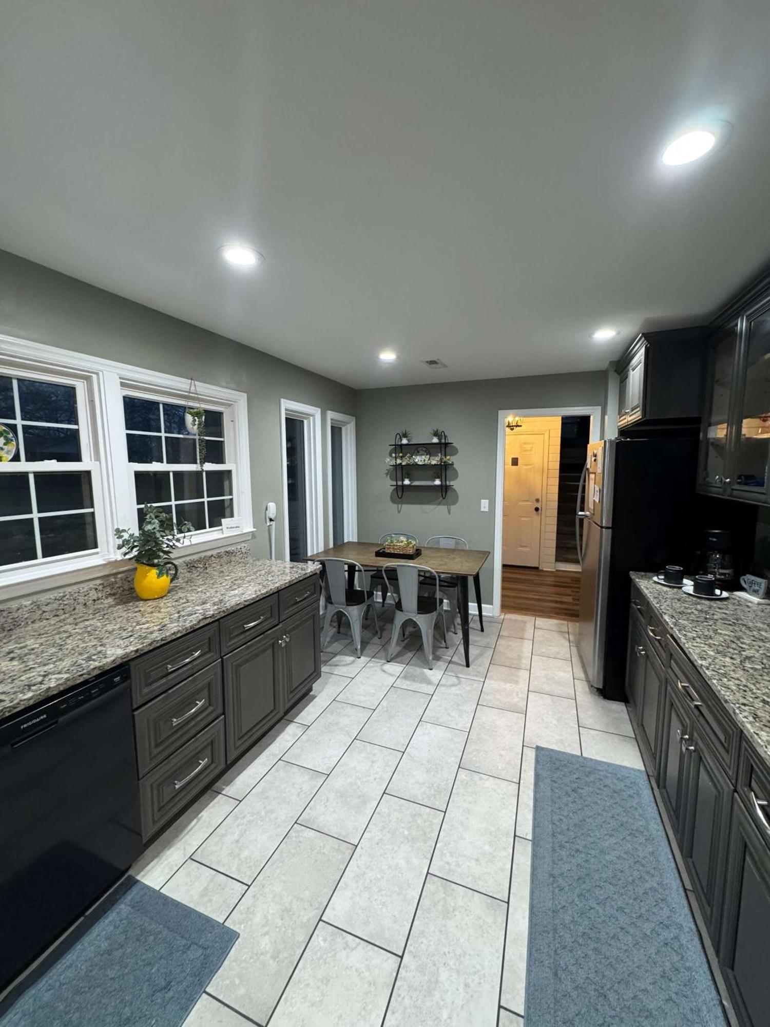 2 Units, Near Dwtn - American Oasis Holiday home *