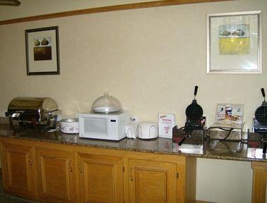 Country & Suites Huntsville