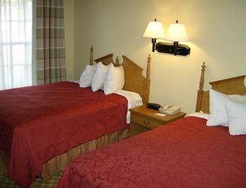 Country & Suites Hotel 3*