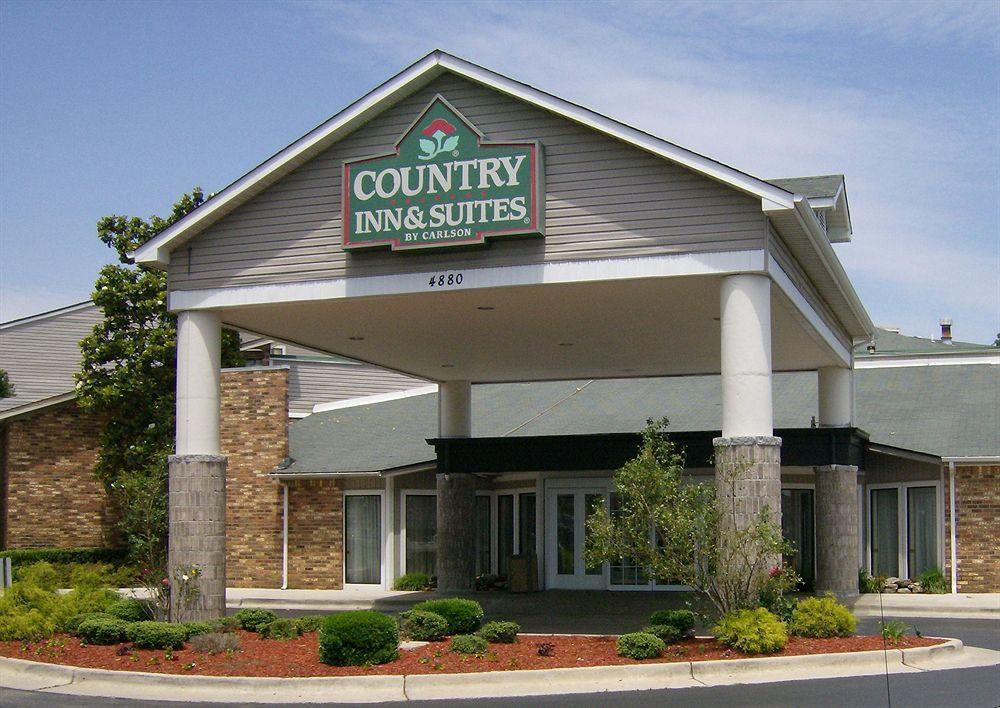 Hotel Country & Suites