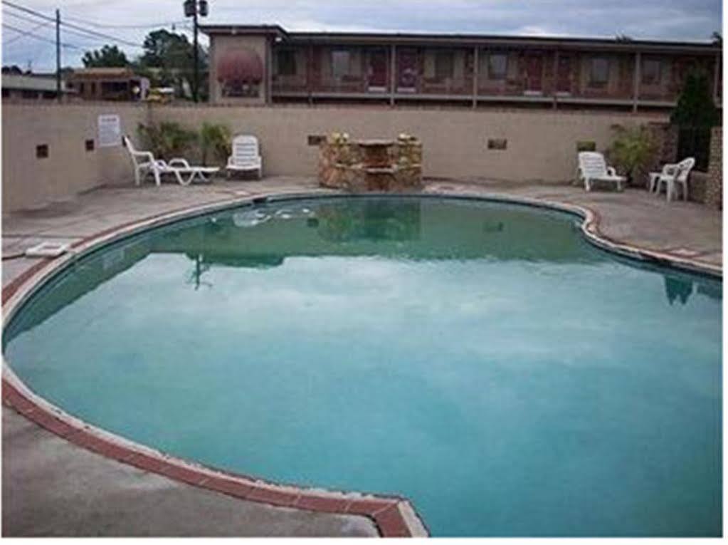 Hotel America'S Best Inn - Huntsville 2*