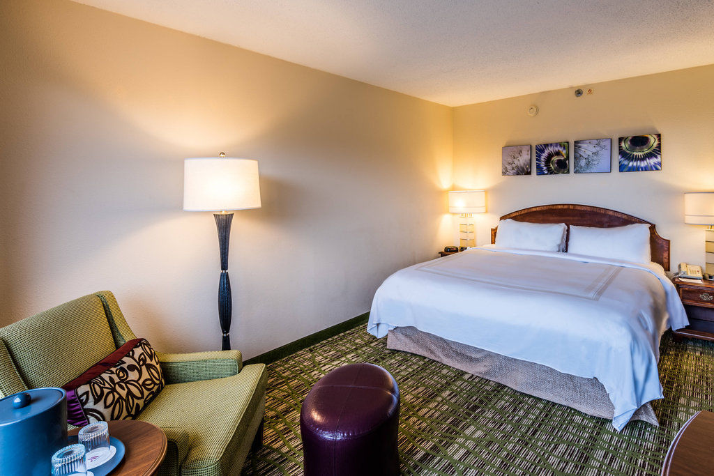 Marriott At The Space & Rocket Center Hotel