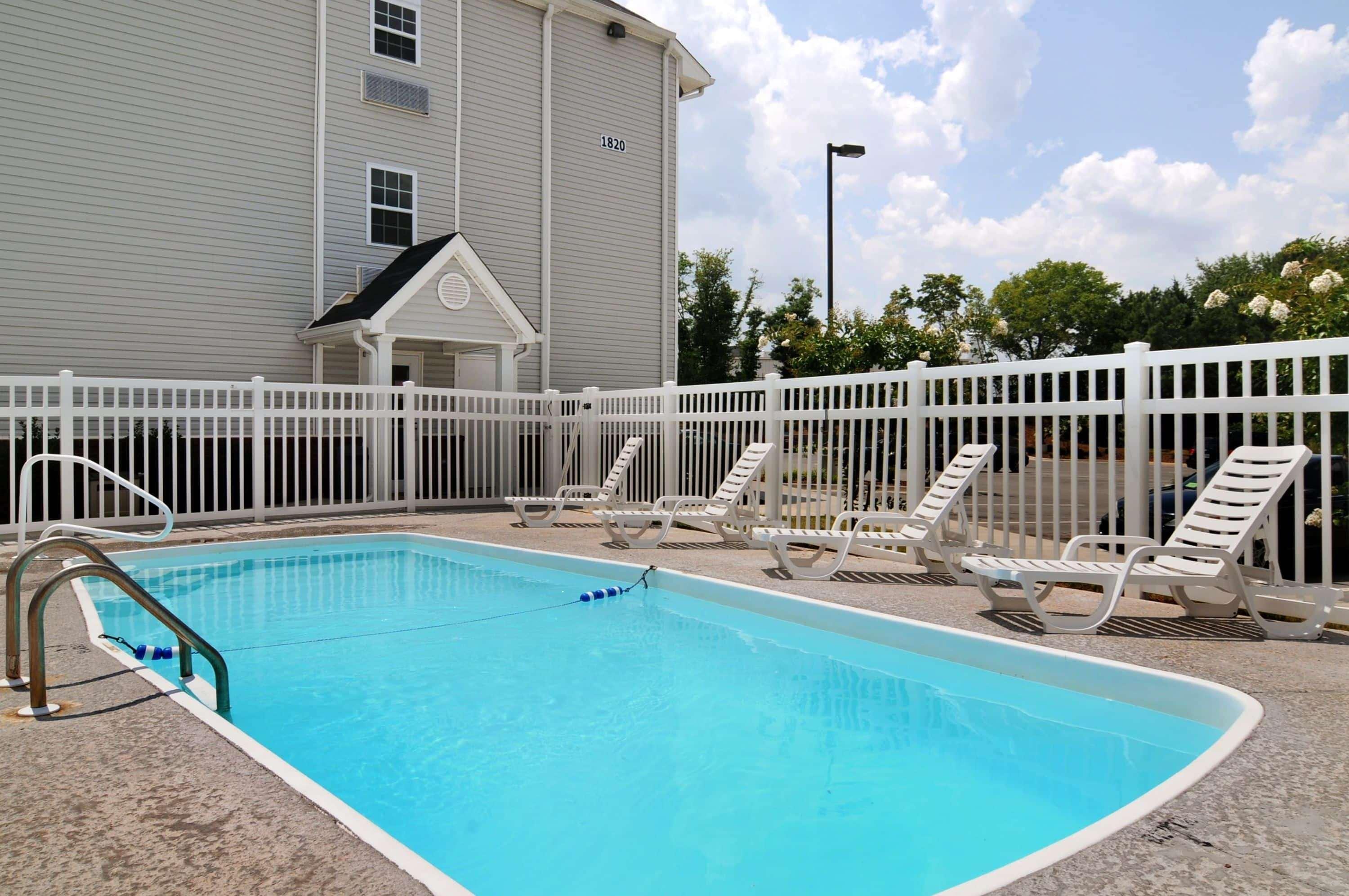 Microtel & By Wyndham Hotel 2*