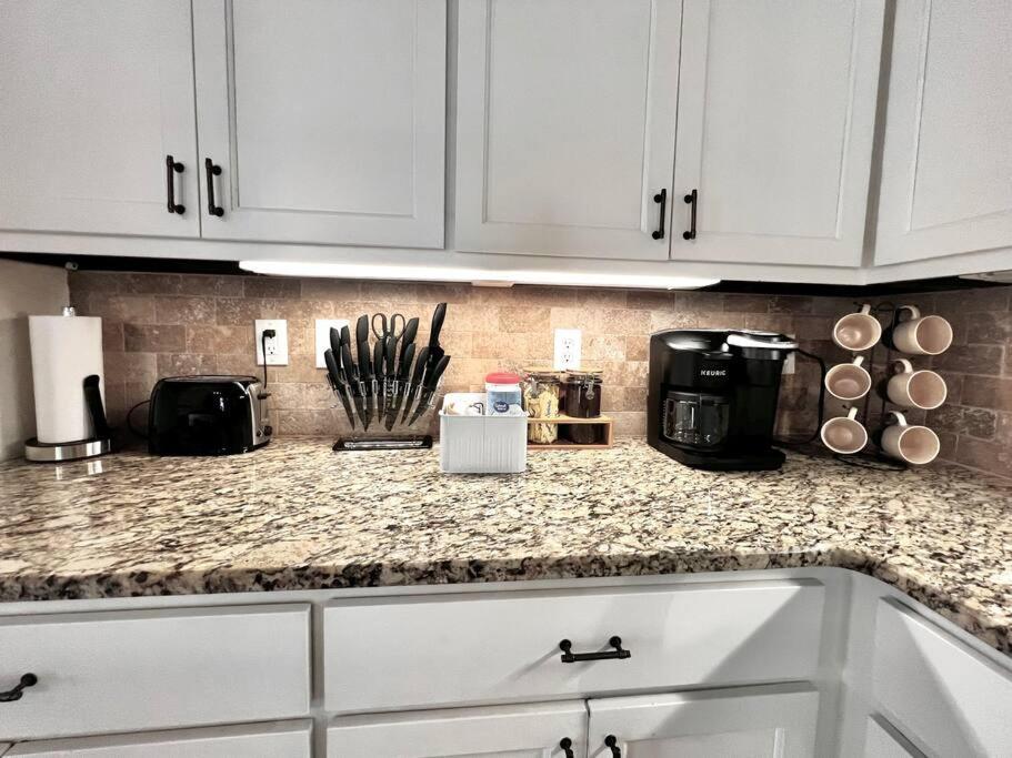 Luxury 4br Close To Everything - 5 Min To Downtown