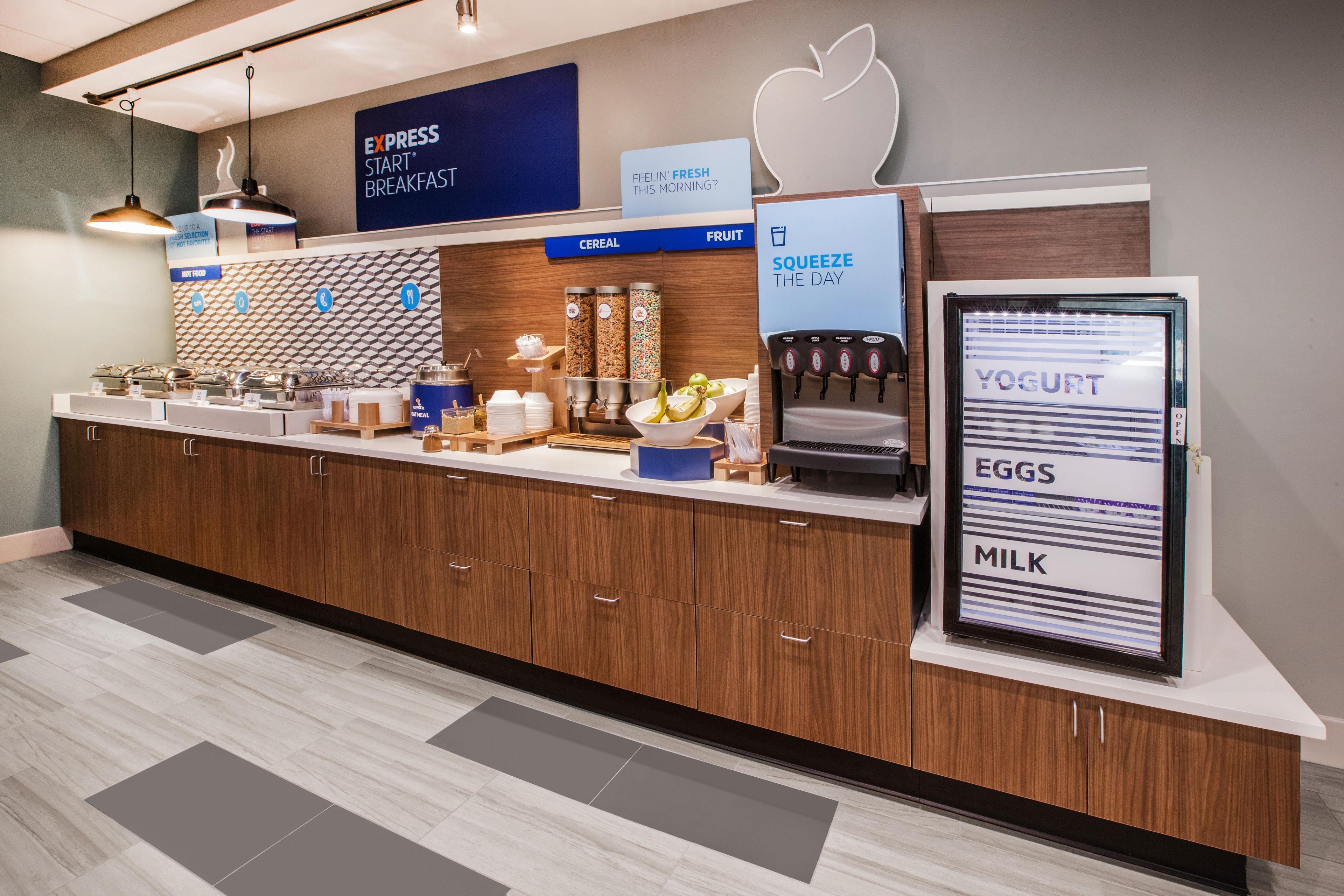 Hotel Express & West - Research Park By Ihg 3*