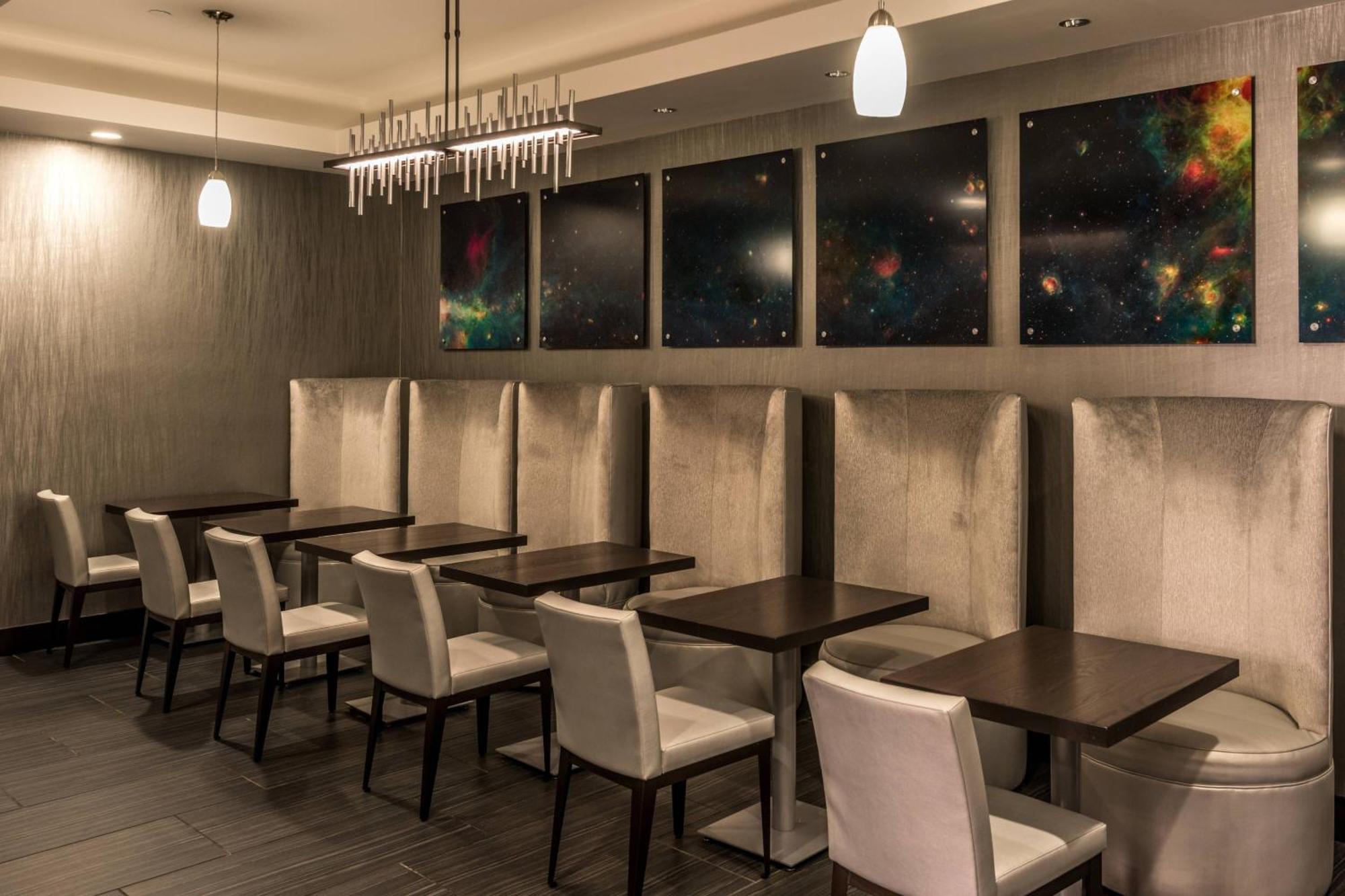 Marriott At The Space & Rocket Center Hotel 3*