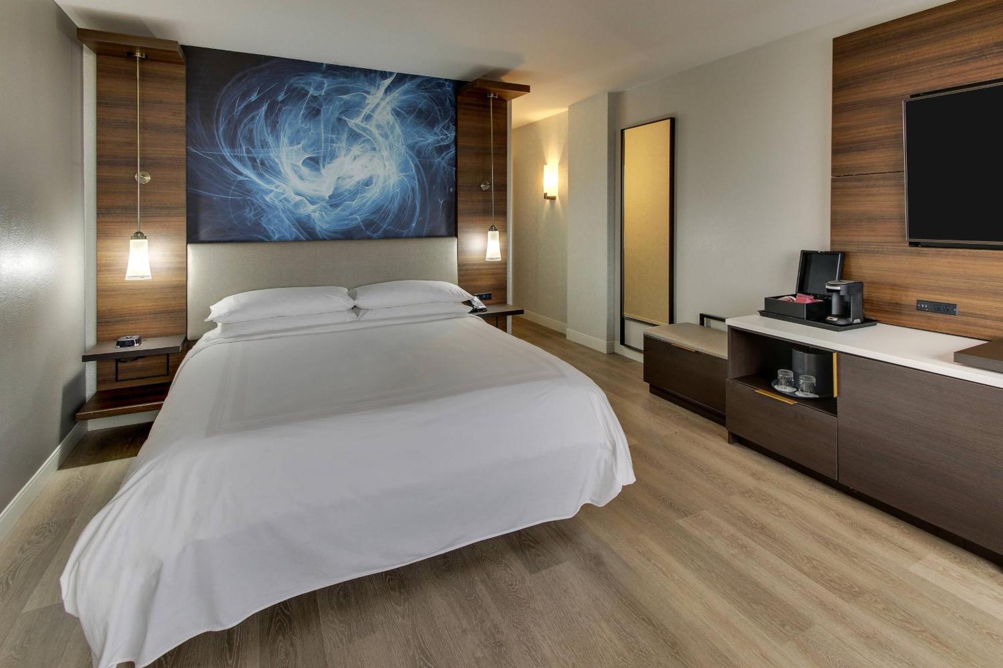 Hotel Marriott At The Space & Rocket Center 3*