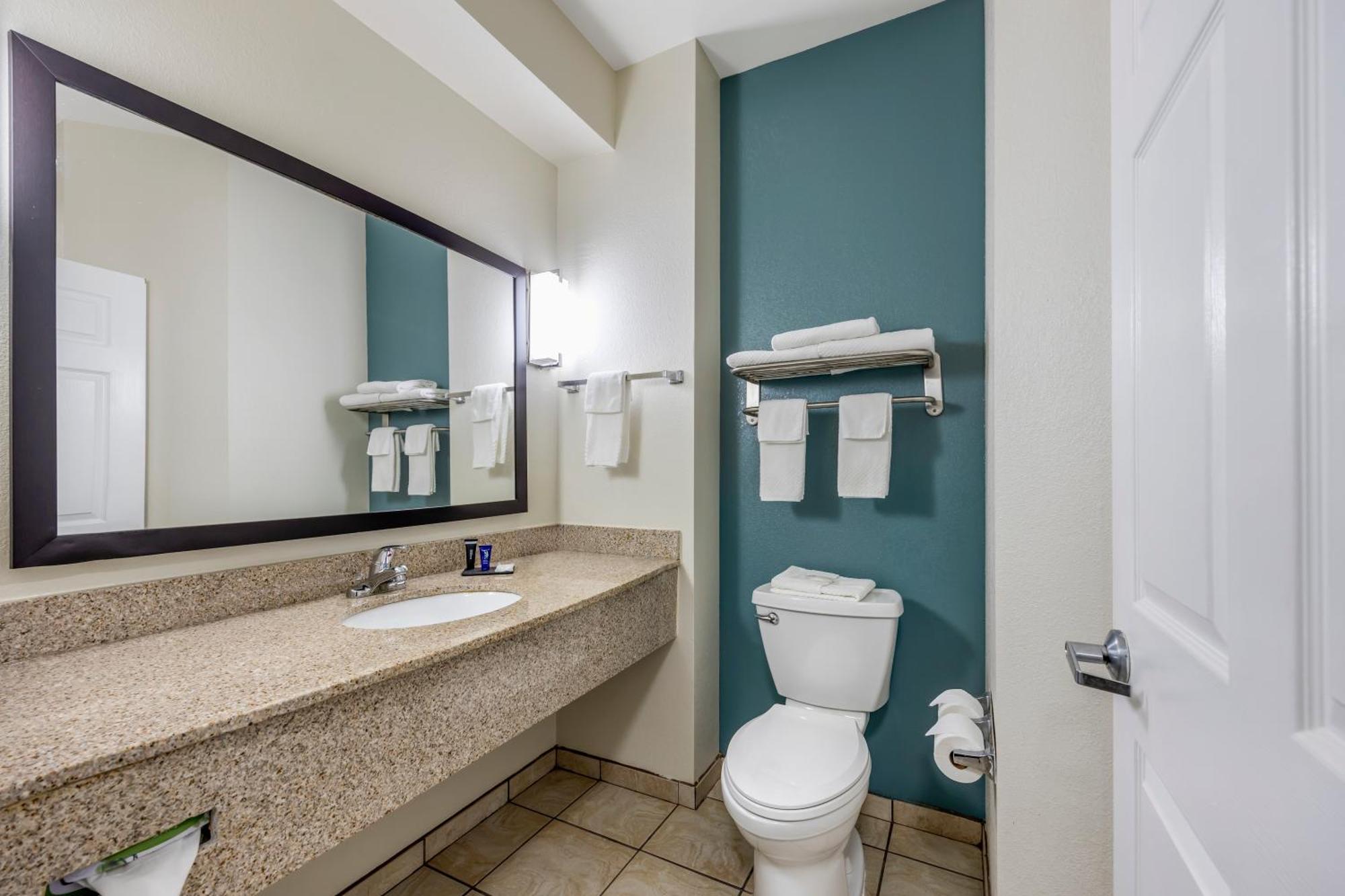 Hotel Sleep & Near Us Space & Rocket Center 3*