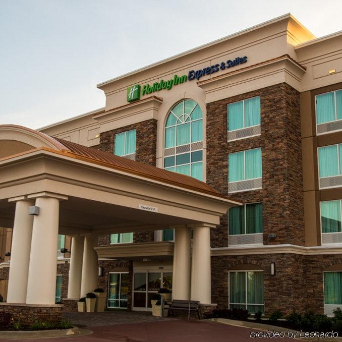 Express & West - Research Park By Ihg Hotel 3*