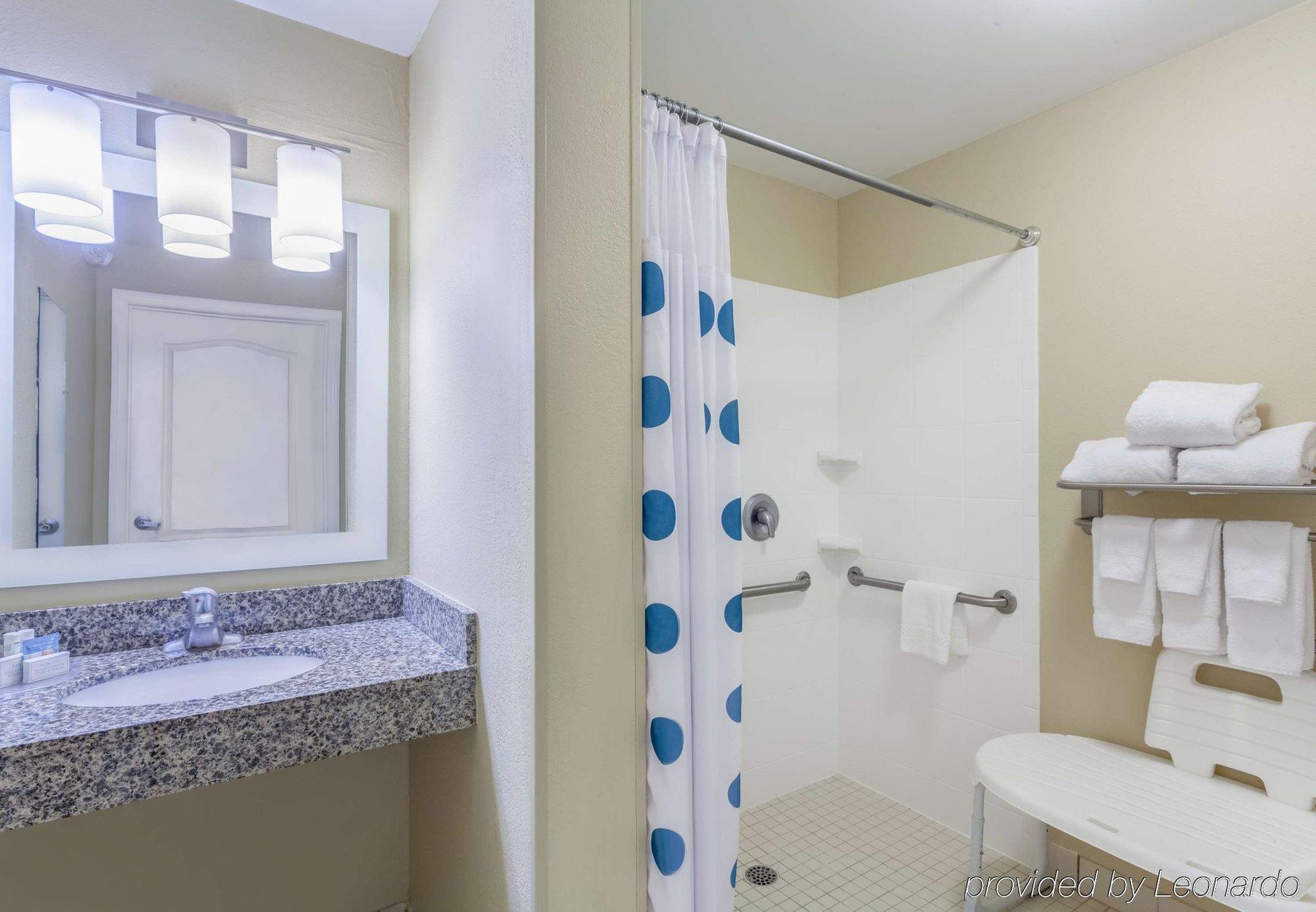 Towneplace Hotel 3*