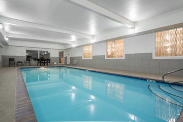 Hotel Express & West - Research Park By Ihg Huntsville