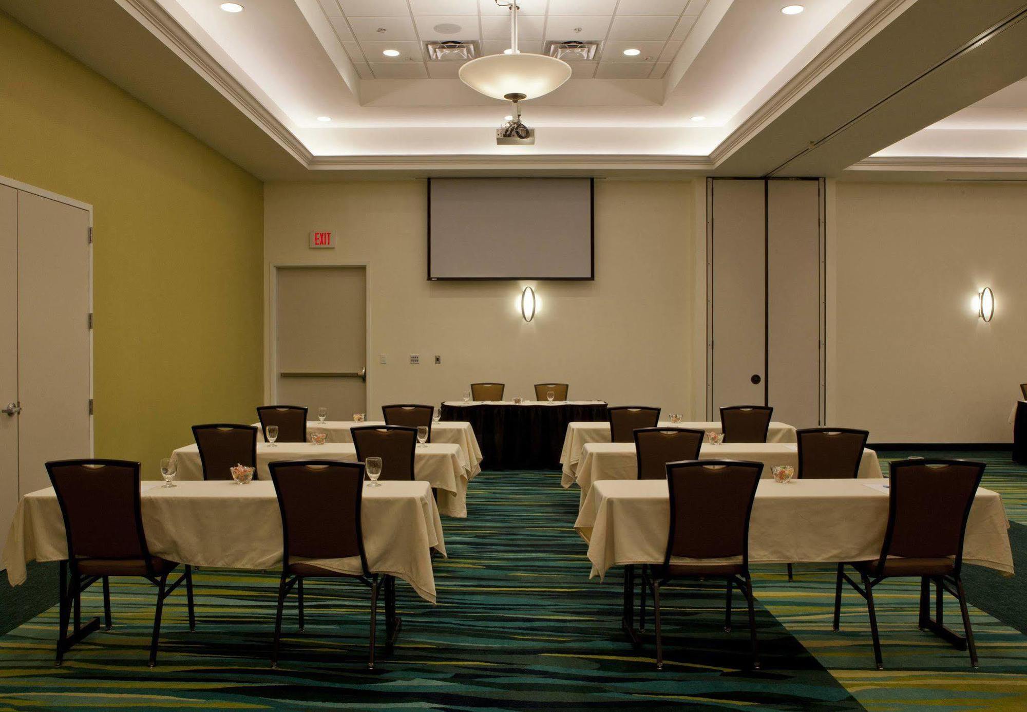 Springhill By Marriott Downtown Hotel